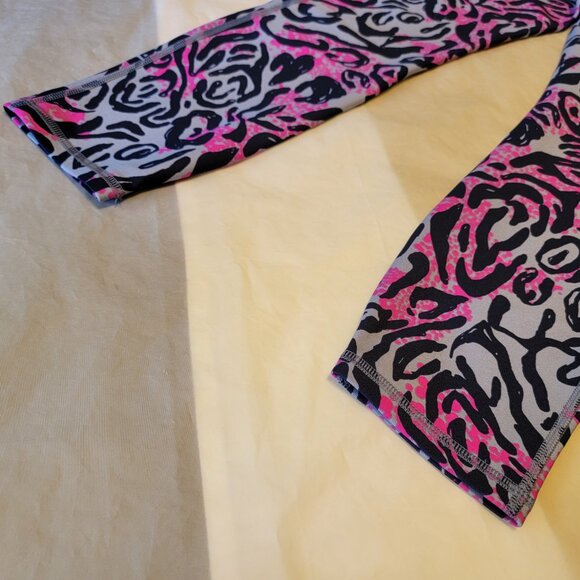 Under Armour Leggings Blue Pink Print Activewear Size Medium - Picture 4 of 8